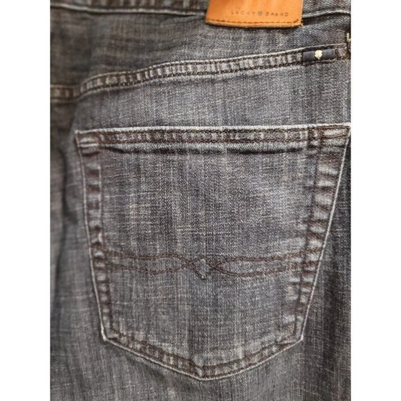 Lucky Brand Jeans Mens 36x32 Blue Denim 221 Original Straight - Great Condition - Picture 6 of 12